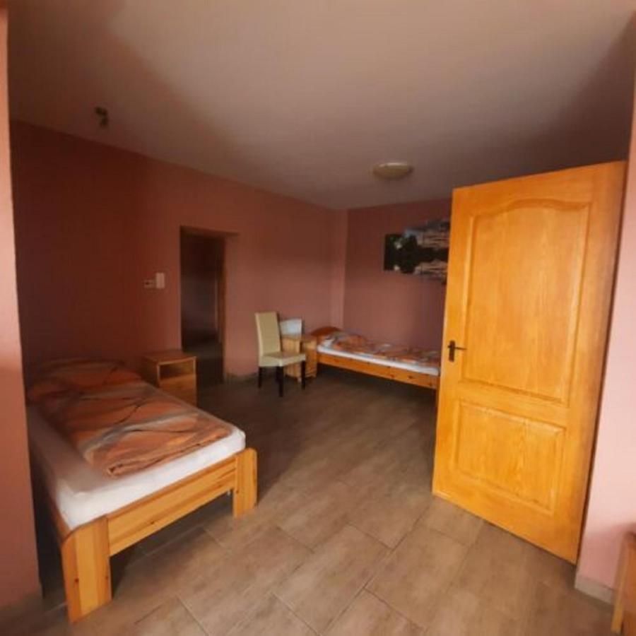 Ikszt Vendeghaz Hotel Davod Exterior photo